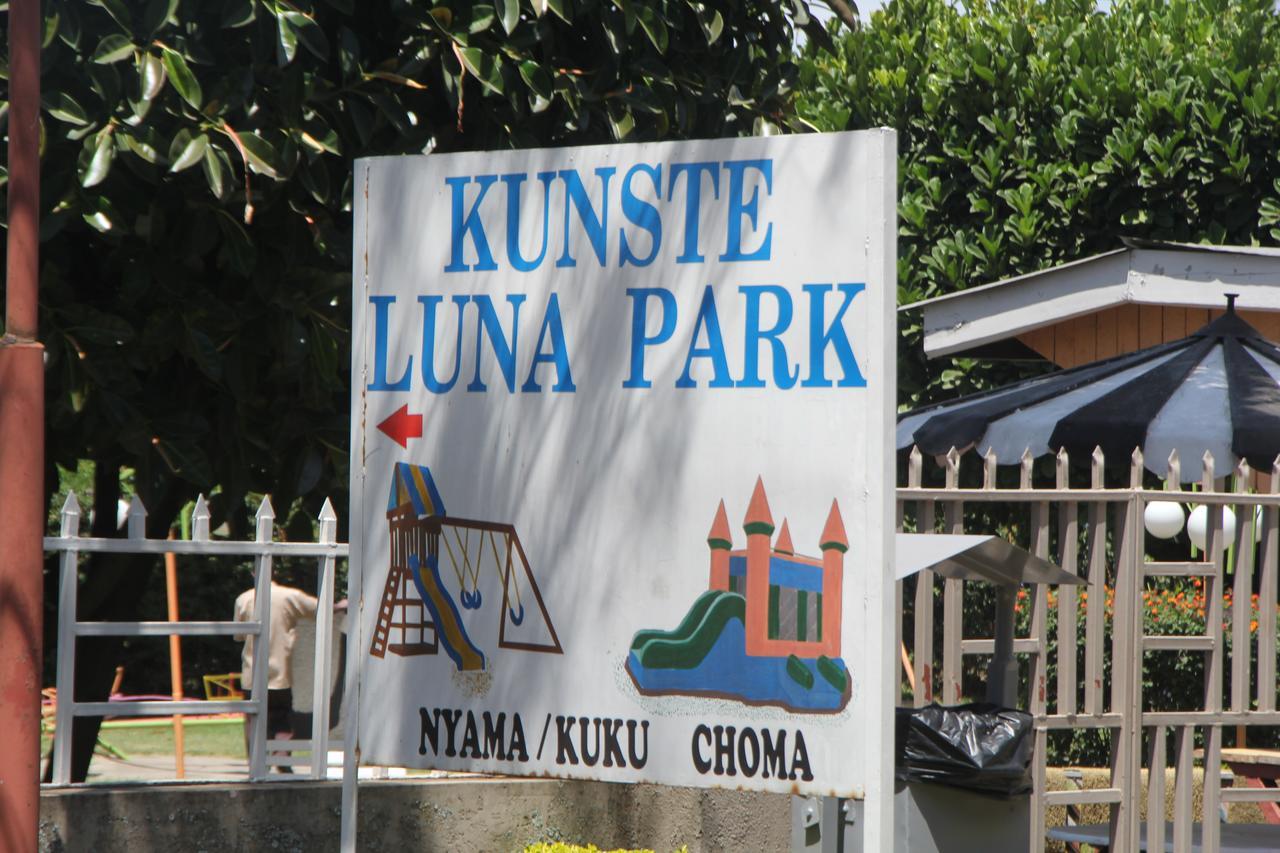 Kunste Hotel Nakuru Bagian luar foto