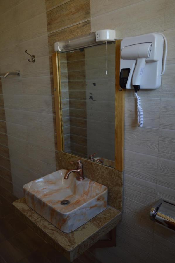 Kunste Hotel Nakuru Bagian luar foto