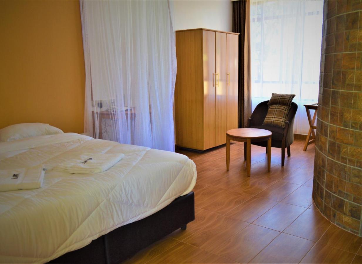 Kunste Hotel Nakuru Bagian luar foto